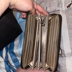 Guess Wallet